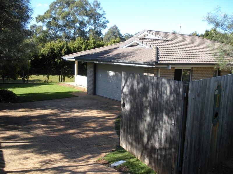 27 STARKEY STREET, Palmwoods QLD 4555