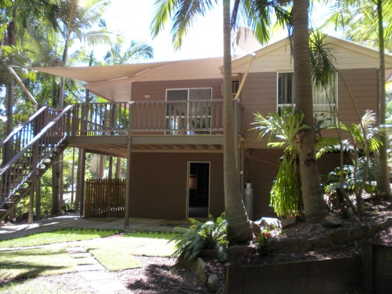 12 Holyn Close, Woombye QLD 4559