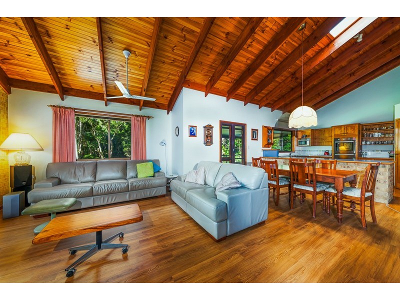 115 HUNCHY ROAD, Hunchy QLD 4555