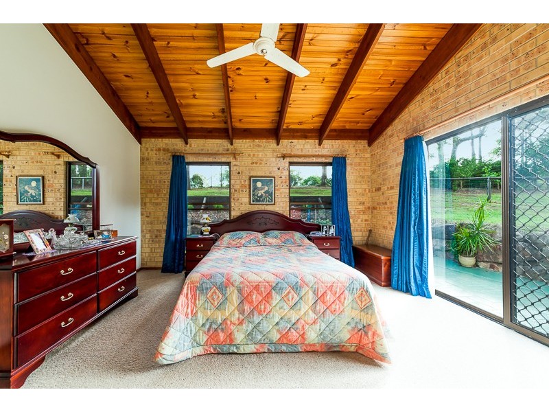 115 HUNCHY ROAD, Hunchy QLD 4555