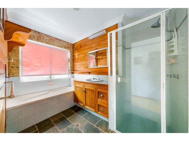 115 HUNCHY ROAD, Hunchy QLD 4555