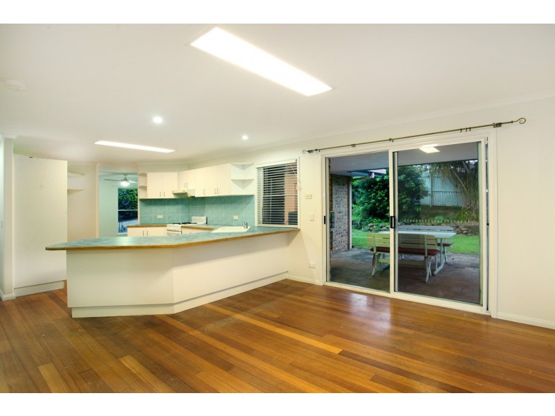 32 TYTHERLEIGH ROAD, Palmwoods QLD 4555