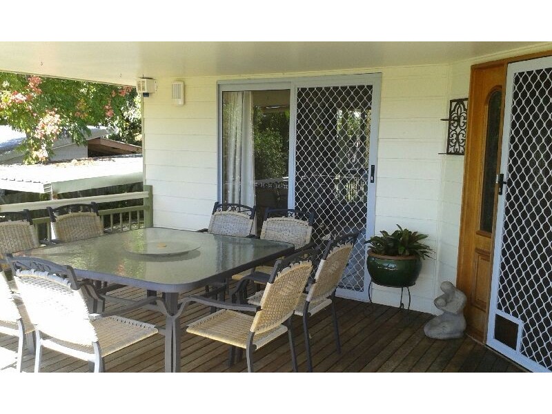 43 Railway Parade, Pomona QLD 4568