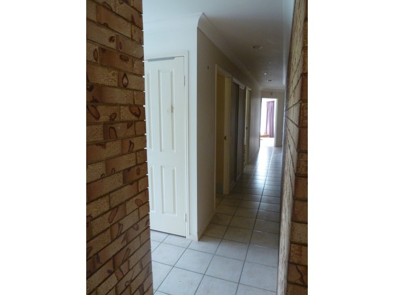 43 Railway Parade, Pomona QLD 4568