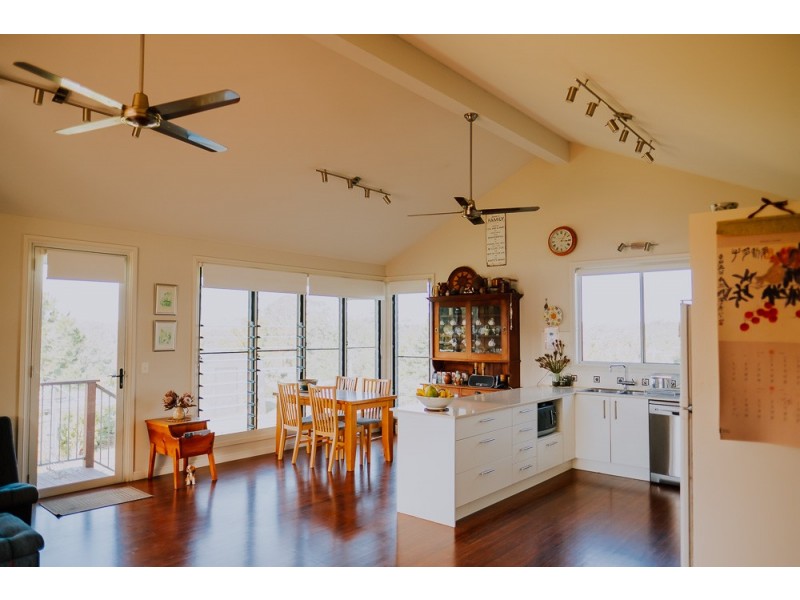 15 HILARY CRESCENT, Woombye QLD 4559