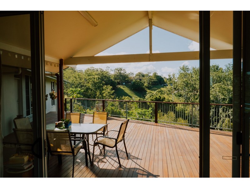 15 HILARY CRESCENT, Woombye QLD 4559