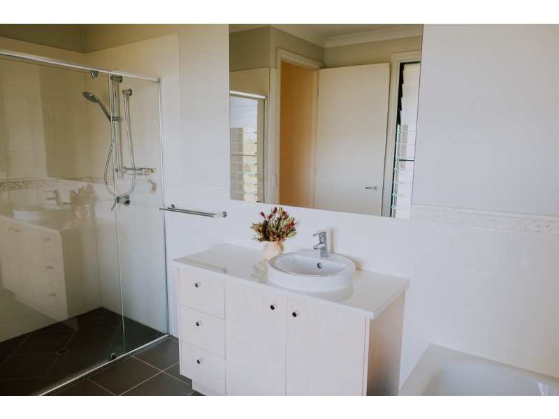 15 HILARY CRESCENT, Woombye QLD 4559