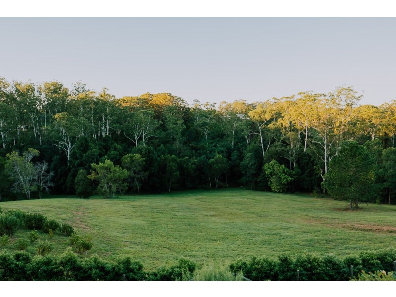 15 HILARY CRESCENT, Woombye QLD 4559