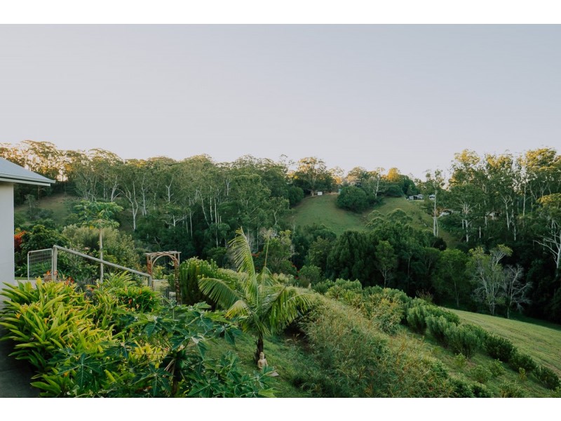 15 HILARY CRESCENT, Woombye QLD 4559