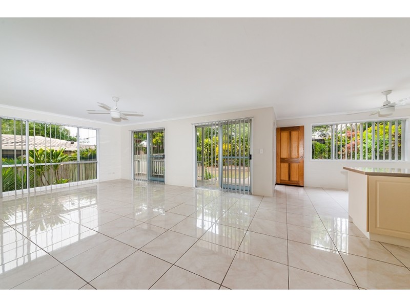 5 ROBERTS STREET, Palmwoods QLD 4555