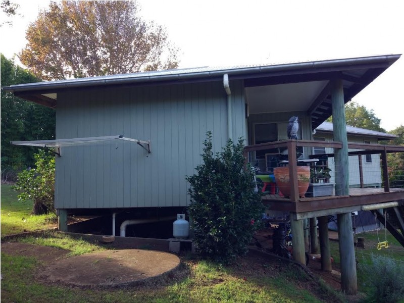 16 Hoffman Close, Montville QLD 4560