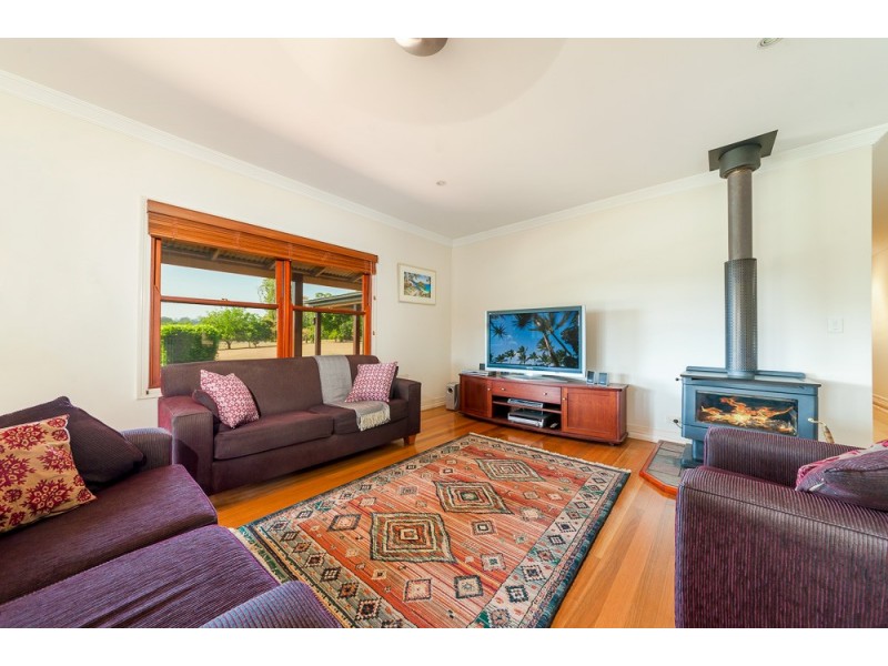 175 OLD PALMWOODS ROAD, West Woombye QLD 4559