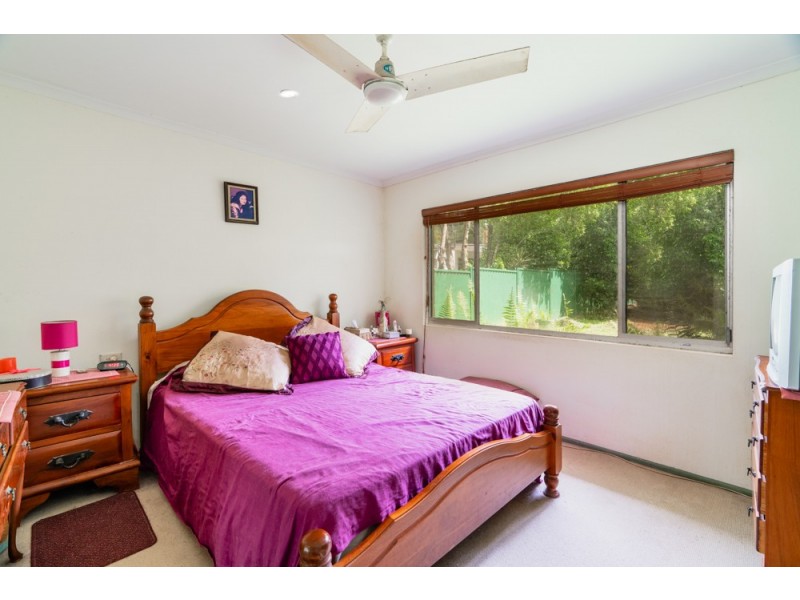 92 HUNCHY ROAD, Hunchy QLD 4555