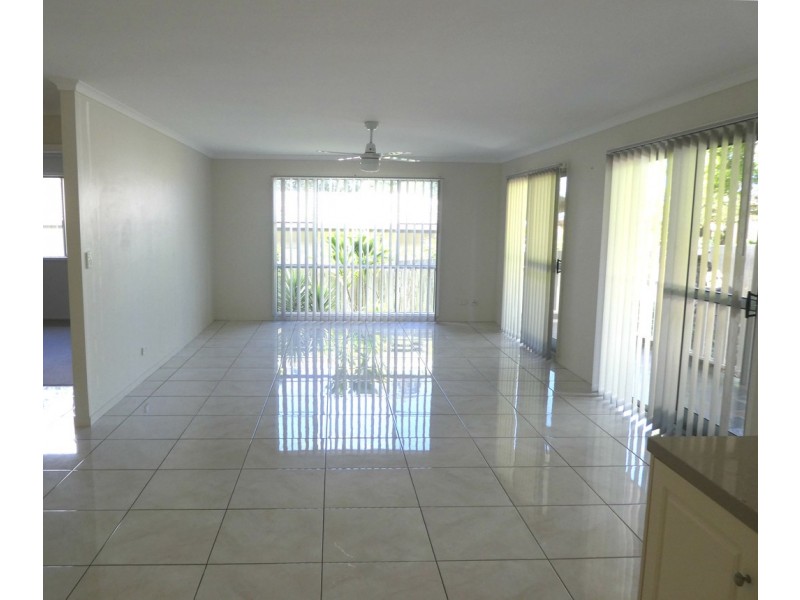5 Roberts Street, Palmwoods QLD 4555