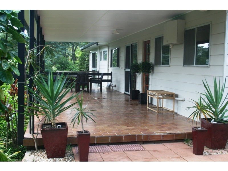 12 Koorawatha Lane, Palmwoods QLD 4555