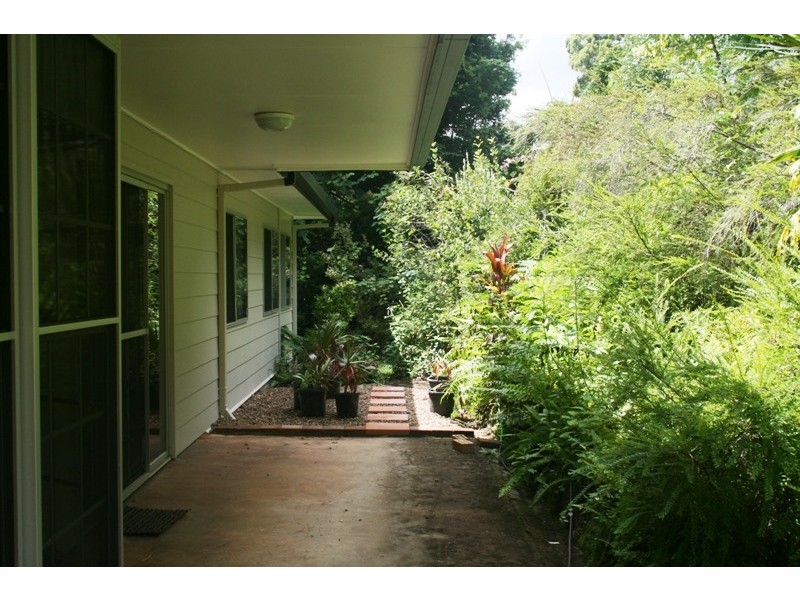 12 Koorawatha Lane, Palmwoods QLD 4555