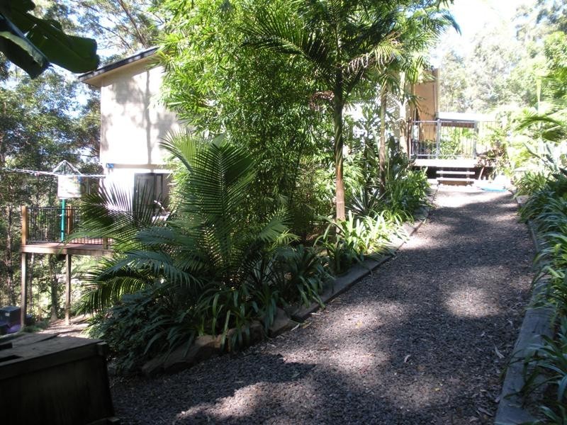 25 Houghtons Rd, Landers Shoot QLD 4555