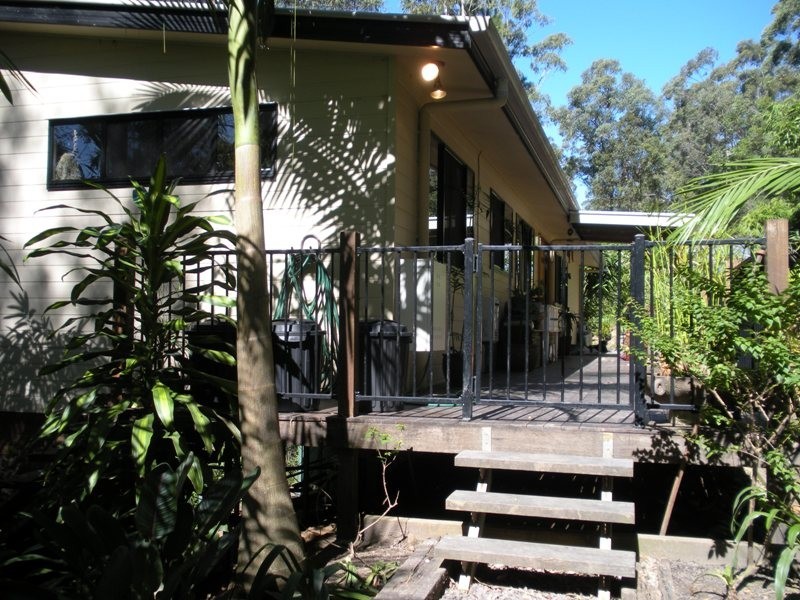 25 Houghtons Rd, Landers Shoot QLD 4555