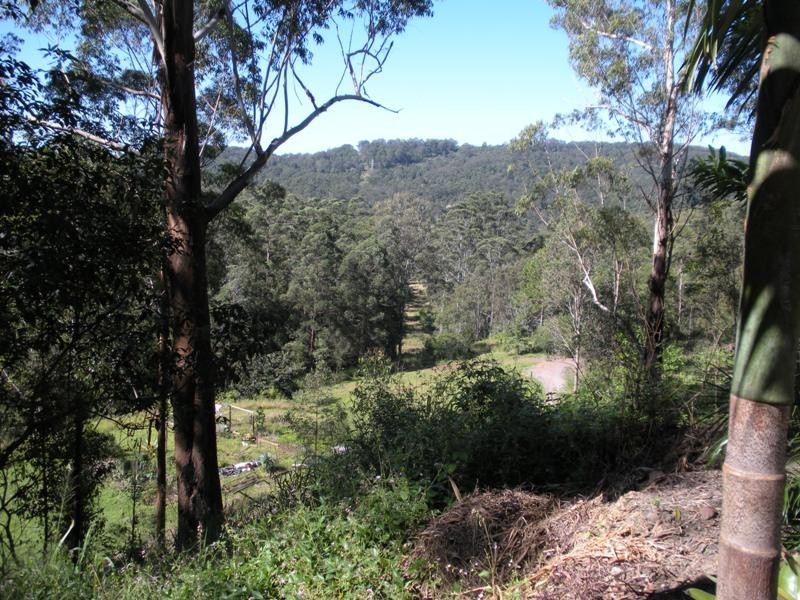 25 Houghtons Rd, Landers Shoot QLD 4555