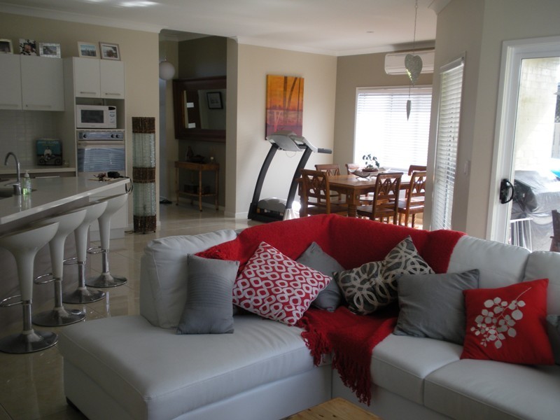 49 Paynters Pocket Ave, Palmwoods QLD 4555