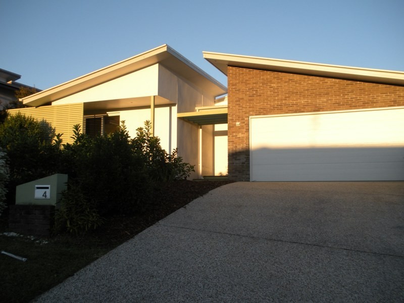 4 Ridge Vista Court, Palmwoods QLD 4555