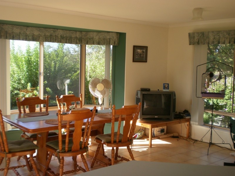 4 Valley Breeze Court, Coes Creek QLD 4560