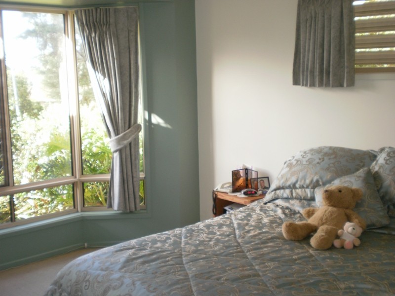 4 Valley Breeze Court, Coes Creek QLD 4560