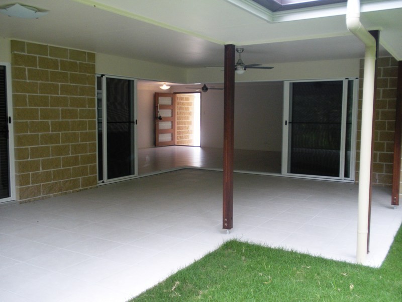 13 Garden Avenue, Palmwoods QLD 4555