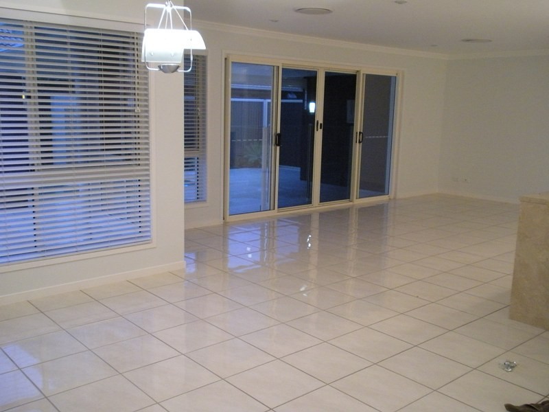 25 Riverstone Place, Bli Bli QLD 4560