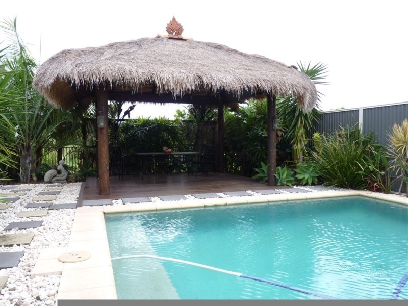25 Riverstone Place, Bli Bli QLD 4560