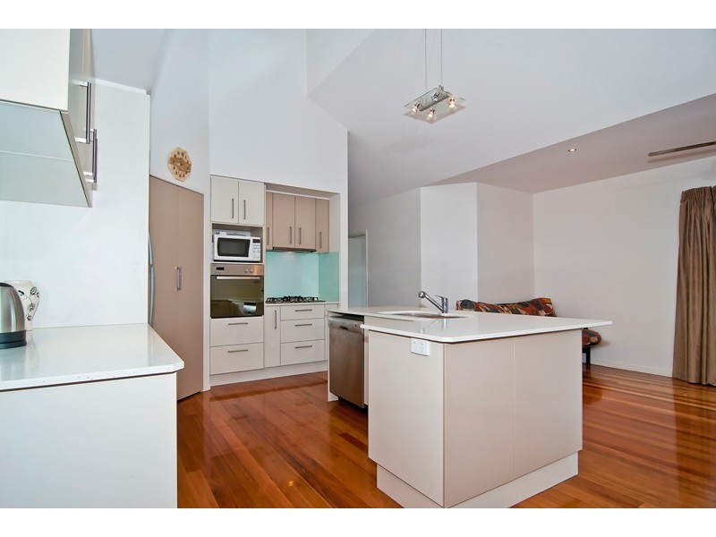 11 GALLOWS PLACE, Palmwoods QLD 4555