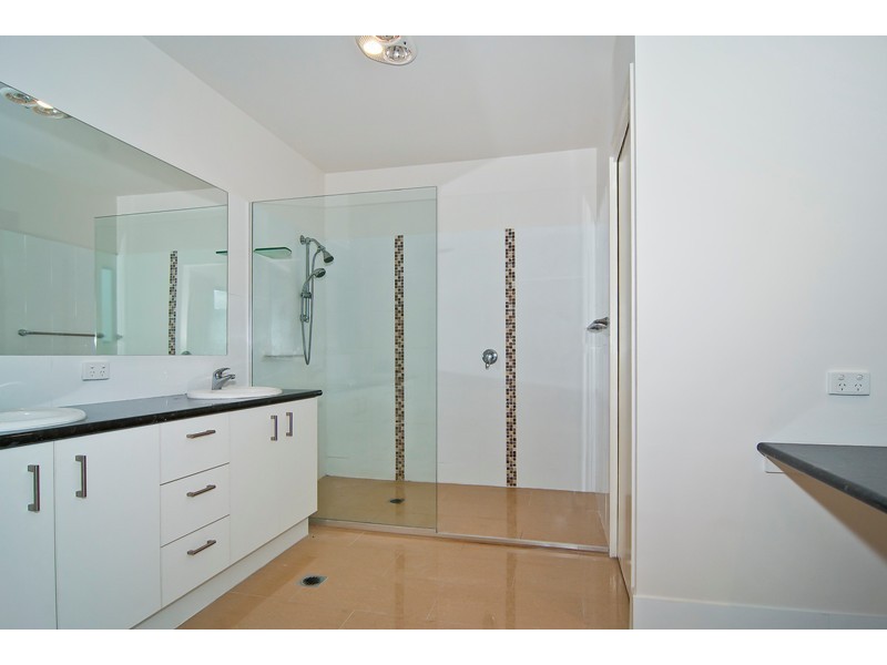 11 GALLOWS PLACE, Palmwoods QLD 4555