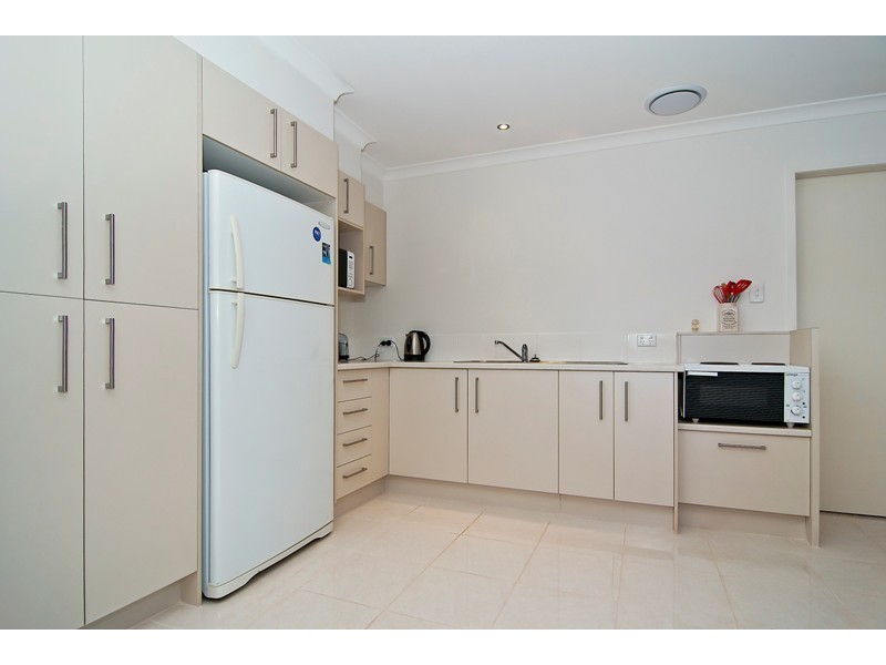11 GALLOWS PLACE, Palmwoods QLD 4555