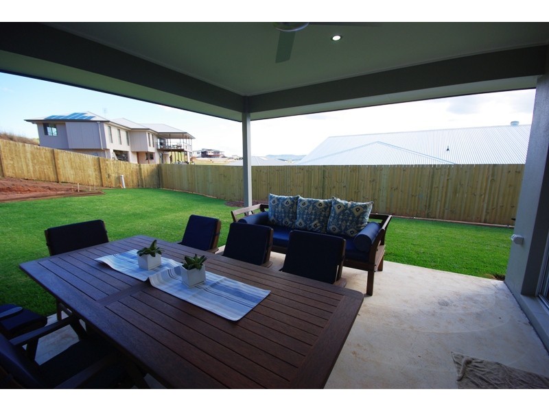 92 Plantation Rise Drive, Woombye QLD 4559