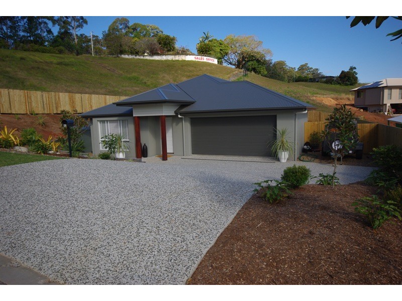 92 Plantation Rise Drive, Woombye QLD 4559