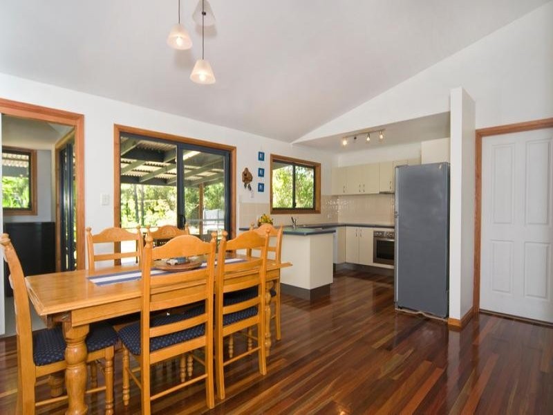 130 Old Gympie Road, Mooloolah Valley QLD 4553