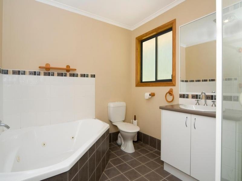 130 Old Gympie Road, Mooloolah Valley QLD 4553