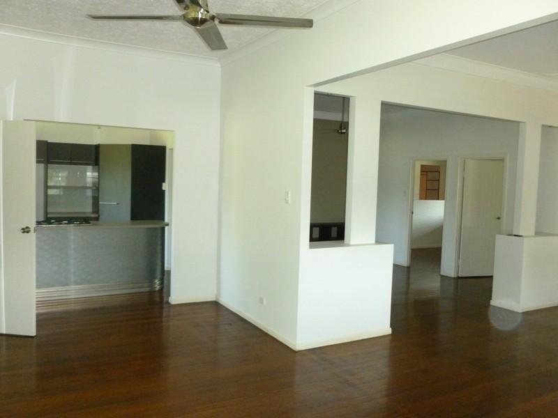 93 Mooloolah Meadows Drive, Mooloolah Valley QLD 4553