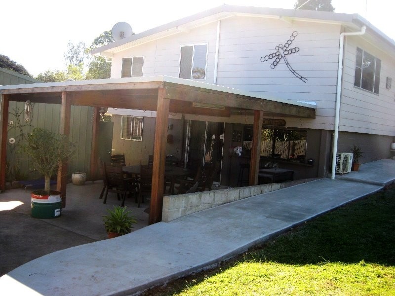 20  Barrs Road, Glass House Mountains QLD 4518