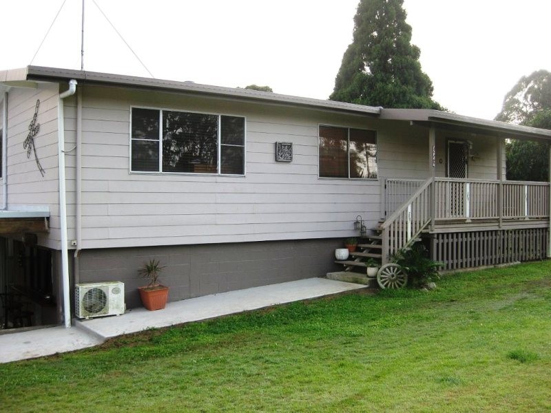 20  Barrs Road, Glass House Mountains QLD 4518