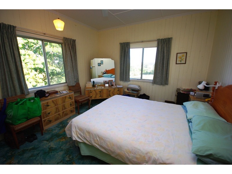 13 Hilary Crescent, Woombye QLD 4559