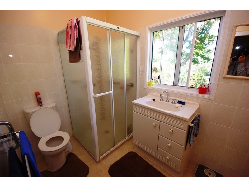 13 Hilary Crescent, Woombye QLD 4559