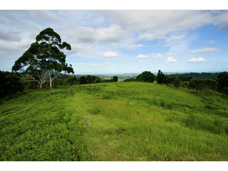 867 Hunchy Road, Hunchy QLD 4555