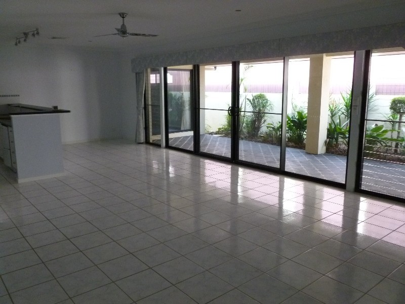 2 Picca Place, Palmwoods QLD 4555