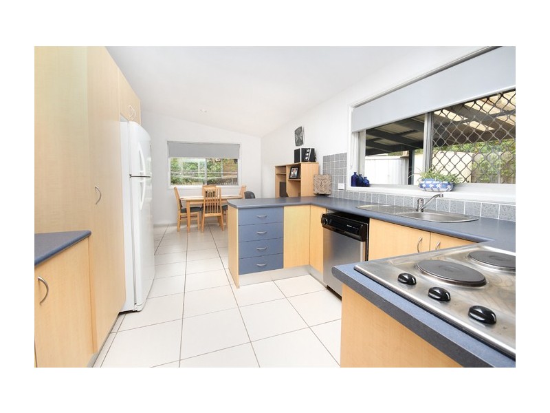 18 Holly Green Crescent, Palmwoods QLD 4555