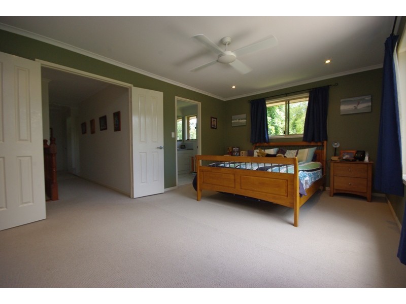 2 Periwinkle Lane, Perwillowen QLD 4560