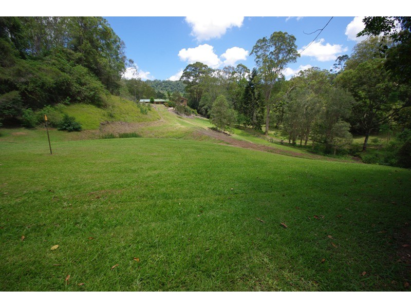 2 Periwinkle Lane, Perwillowen QLD 4560