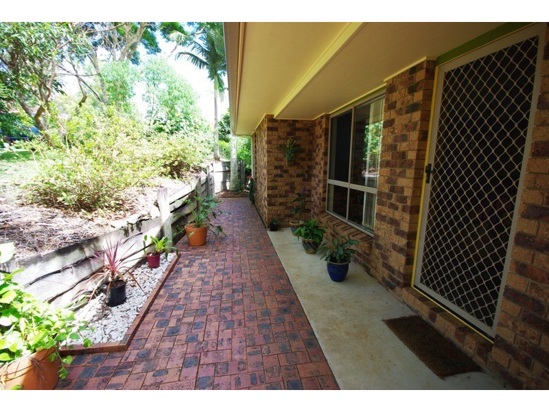 4 Hall Court, Burnside QLD 4560