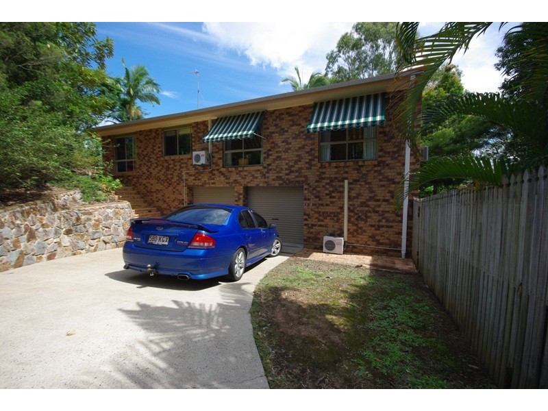 4 Hall Court, Burnside QLD 4560