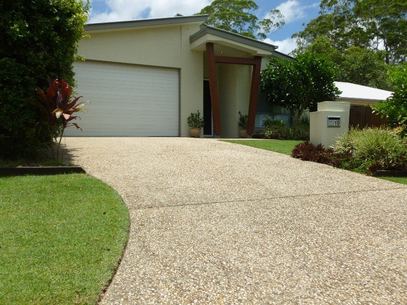 10 Rangeleigh Court, Palmwoods QLD 4555